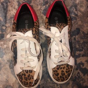 LEOPARD SNEAKERS!!!! great condition